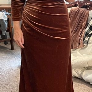 Revelry - size 6 - Terracotta Velvet - never worn